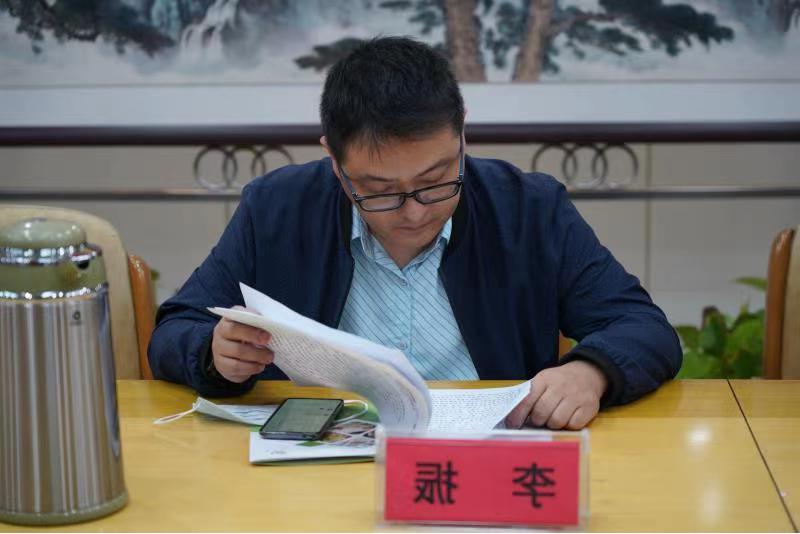 光明路街道喜迎黨的二十大 網絡名人采風團健康咨詢送溫暖